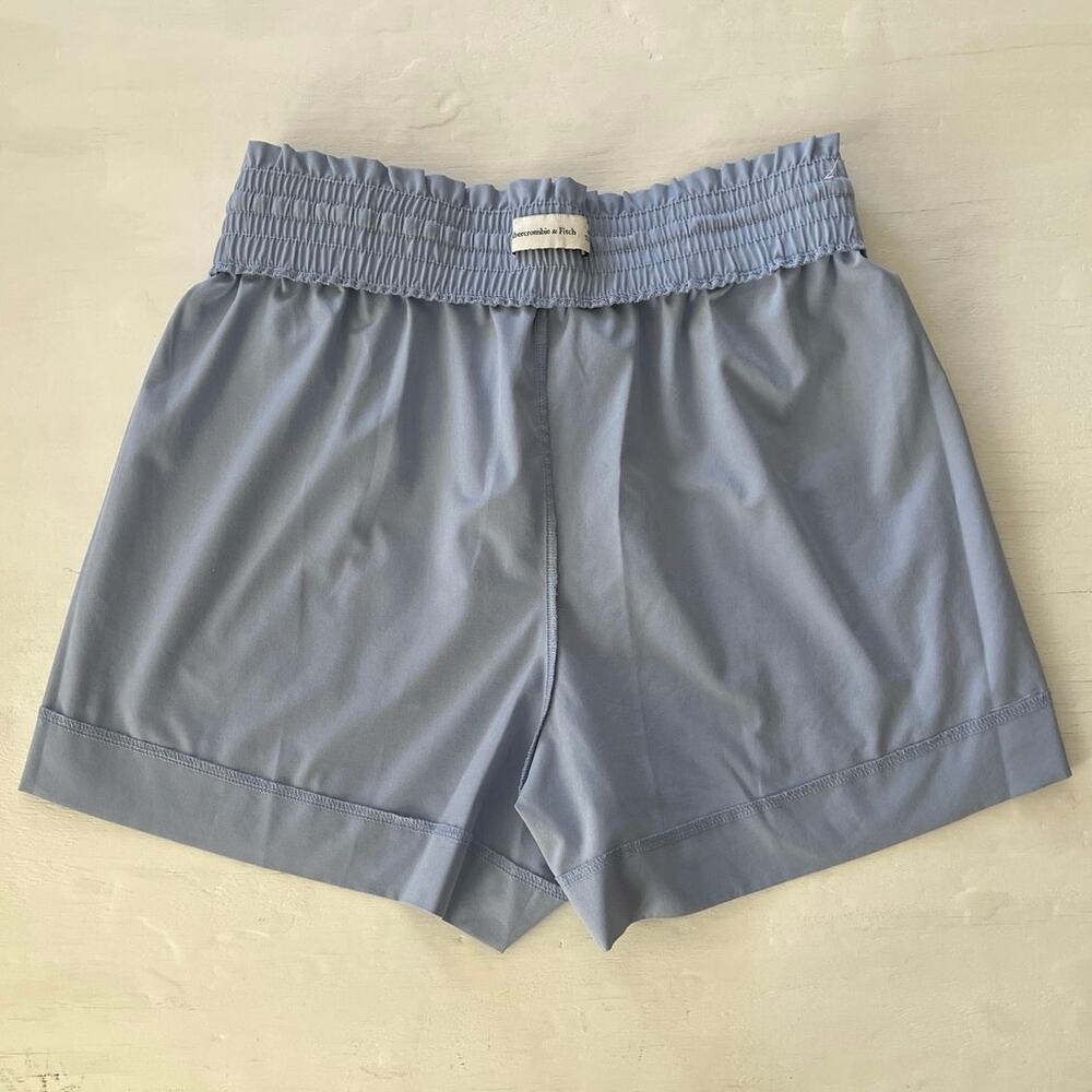 Abercrombie & Fitch Traveler Shorts Womens Size M Lt Blue Pockets Casual Pastel - Picture 7 of 13
